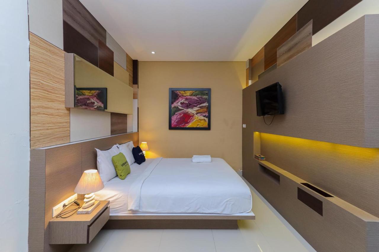 Urbanview Hotel Wg Jimbaran Bali 乌干沙 外观 照片
