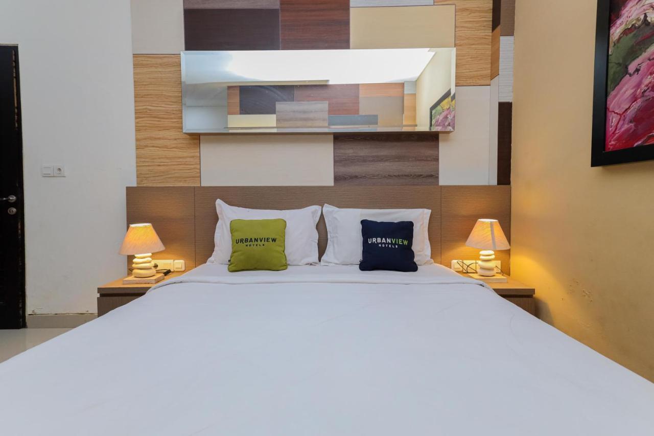 Urbanview Hotel Wg Jimbaran Bali 乌干沙 外观 照片